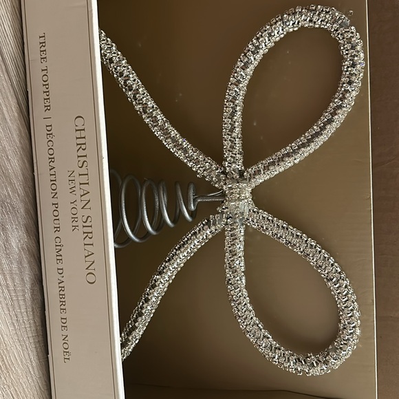 Christian Siriano Viral Silver Bow Tree Topper - Picture 2 of 4